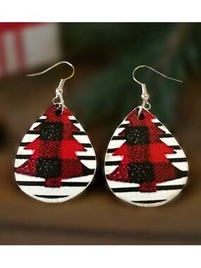 ⭐️ 5 for $25 Wood Festive Christmas Tree Earrings